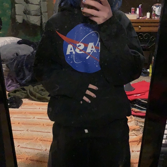 NASA hoodie - Picture 2 of 2